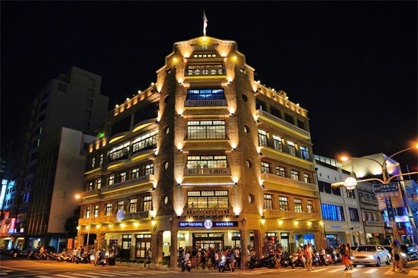 城市商業(yè)建筑照明展現出城市的特色內涵