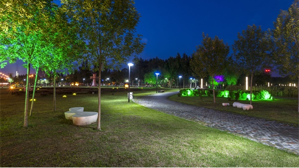 公園景觀夜景照明應(yīng)注重哪些標(biāo)準(zhǔn)？