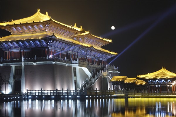 古建筑燈光亮化展現(xiàn)古建筑的藝術性