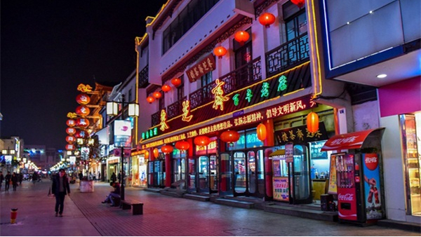街道亮化照明工程應(yīng)該怎么做？